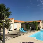 La Des Amis 4* Parthenay