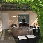 住宿加早餐酒店 La Des Amis