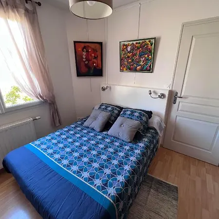 La Des Amis Bed & Breakfast